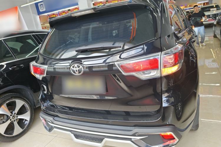 Used Toyota Highlander 2015 2.0T Four-Wheel Drive Luxury Edition 7-Seater Rear