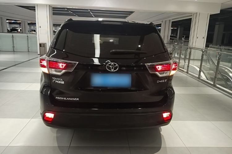 Used Toyota Highlander 2015 2.0T Two-Wheel Drive Elite Edition 5 Seats Rear
