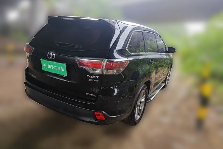 Used Toyota Highlander 2015 2.0T Two-Wheel Drive Luxury Edition 7 Seats Rear Right 45 Deg