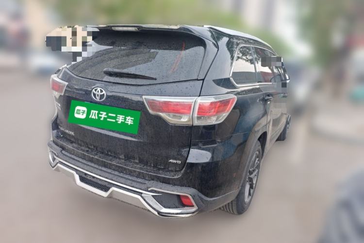 Used Toyota Highlander 2015 2.0T Two-Wheel Drive Elite Edition 7 Seats Rear Right 45 Deg