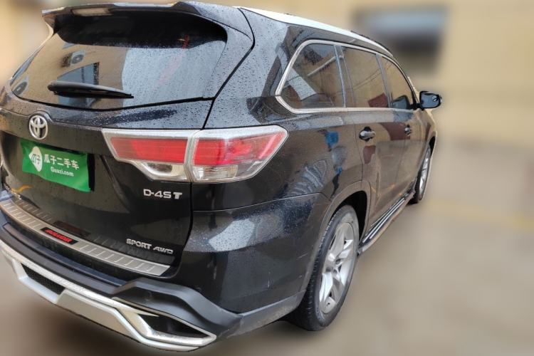 Used Toyota Highlander 2015 2.0T Four-Wheel Drive Luxury Edition 7-Seater Rear Right 45 Deg