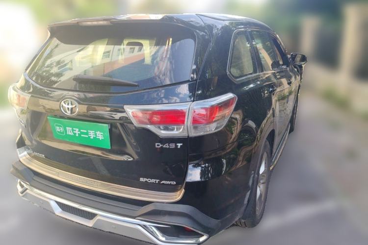 Used Toyota Highlander 2015 2.0T Four-Wheel Drive Luxury Edition 7-Seater Rear Right 45 Deg