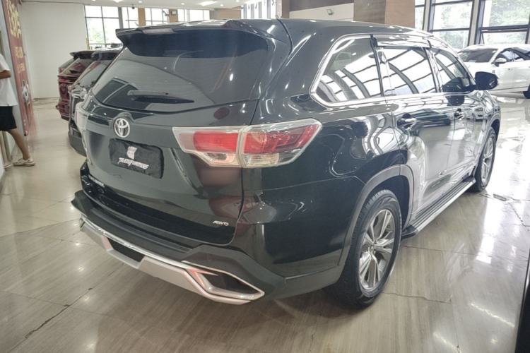 Used Toyota Highlander 2015 2.0T Four-Wheel Drive Elite Edition 7-Seater Rear Right 45 Deg