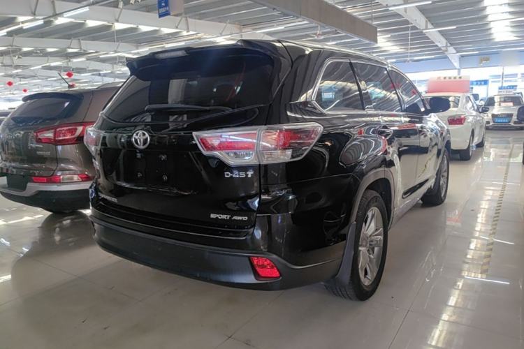 Used Toyota Highlander 2015 2.0T Four-Wheel Drive Luxury Edition 7-Seater Rear Right 45 Deg