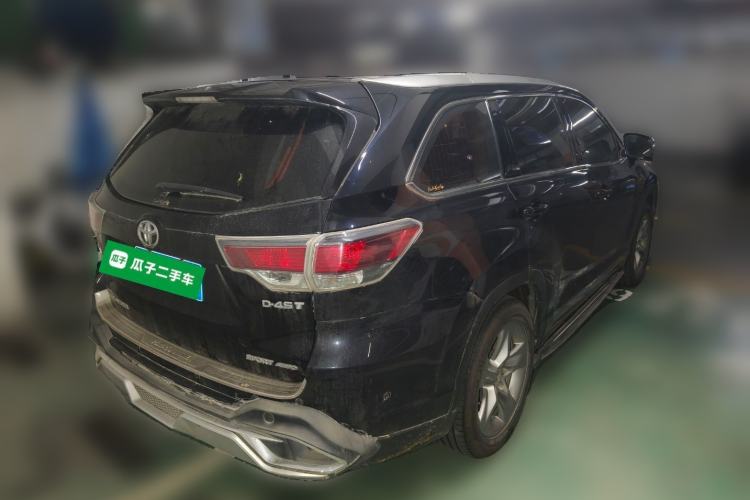 Used Toyota Highlander 2015 2.0T Four-Wheel Drive Luxury Edition 7-Seater Rear Right 45 Deg