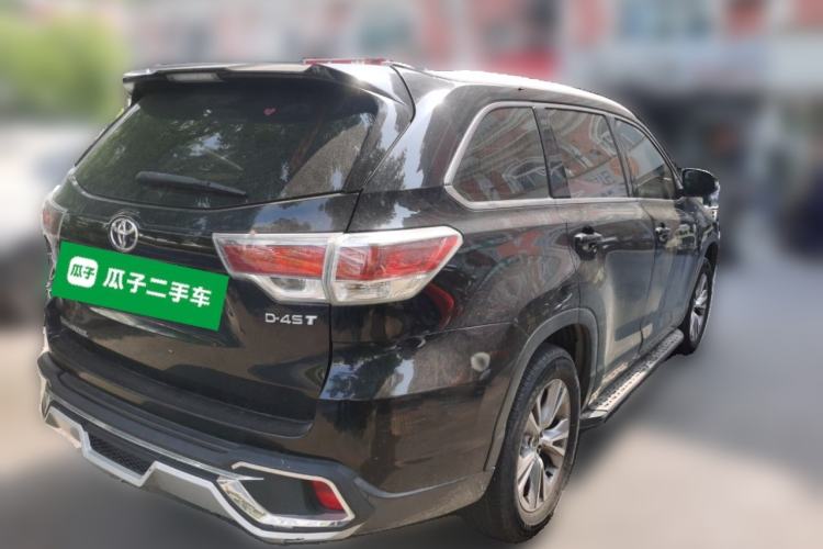 Used Toyota Highlander 2015 2.0T Two-Wheel Drive Elite Edition 5 Seats Rear Right 45 Deg