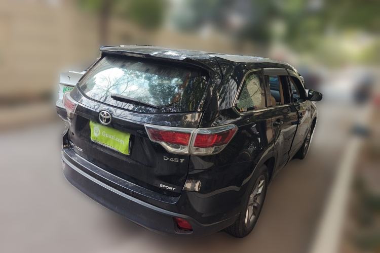 Used Toyota Highlander 2015 2.0T Two-Wheel Drive Luxury Edition 7 Seats Rear Right 45 Deg