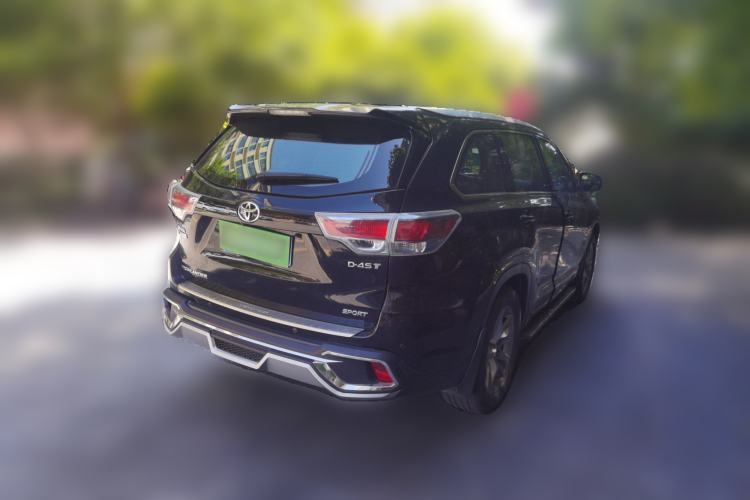 Used Toyota Highlander 2015 2.0T Two-Wheel Drive Luxury Edition 7 Seats Rear Right 45 Deg