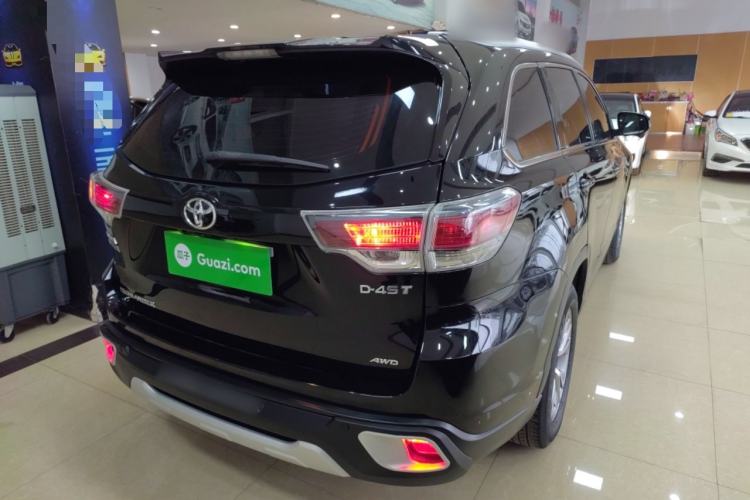 Used Toyota Highlander 2015 2.0T Four-Wheel Drive Elite Edition 7-Seater Rear Right 45 Deg