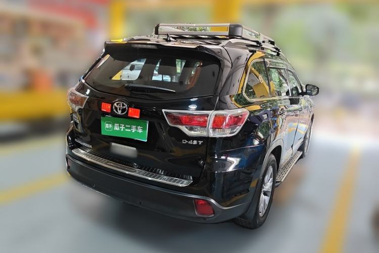 Used Toyota Highlander 2015 2.0T Two-Wheel Drive Elite Edition 5 Seats Rear Right 45 Deg