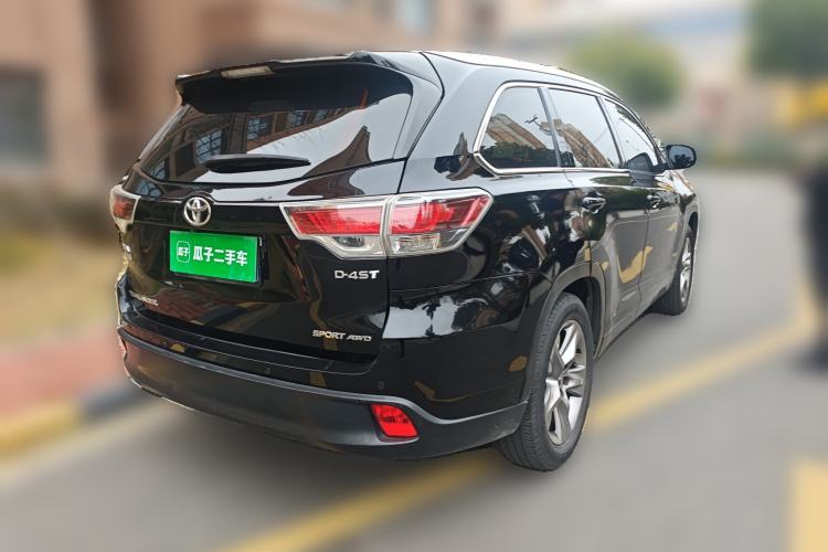 Used Toyota Highlander 2015 2.0T Four-Wheel Drive Luxury Edition 7-Seater Rear Right 45 Deg