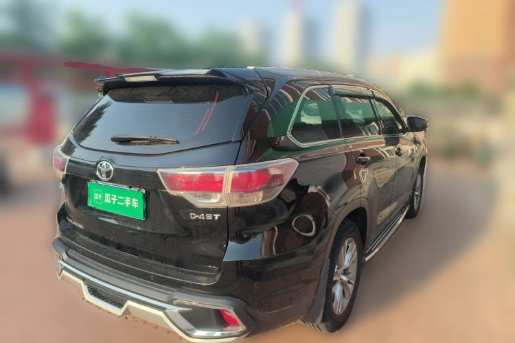Used Toyota Highlander 2015 2.0T Two-Wheel Drive Elite Edition 7 Seats Rear Right 45 Deg