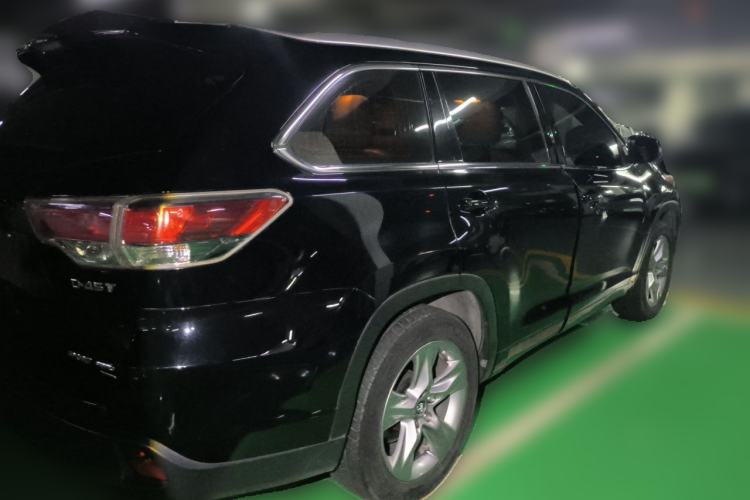 Used Toyota Highlander 2015 2.0T Four-Wheel Drive Luxury Edition 7-Seater Rear Right 45 Deg