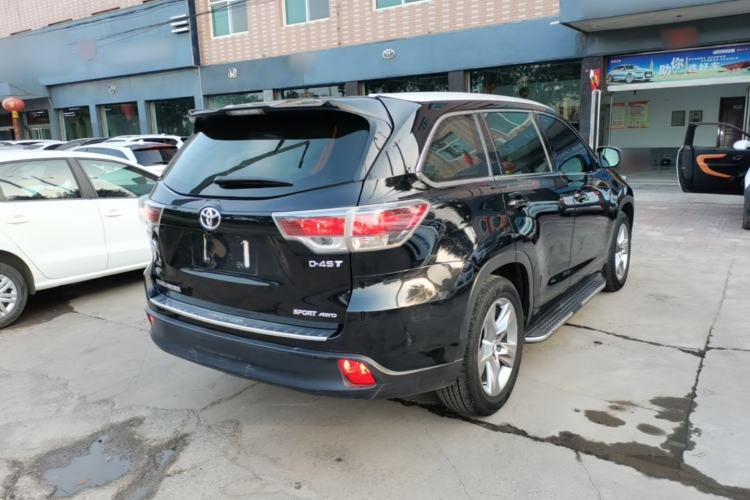 Used Toyota Highlander 2015 2.0T Four-Wheel Drive Luxury Edition 7-Seater Rear Right 45 Deg