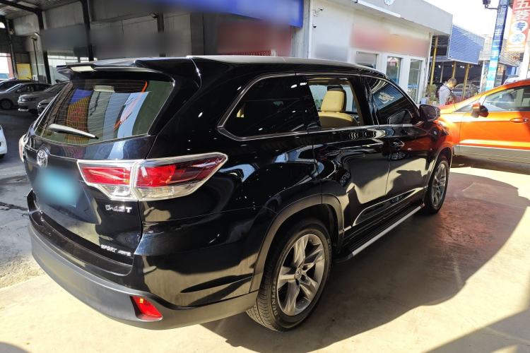Used Toyota Highlander 2015 2.0T Four-Wheel Drive Luxury Edition 7-Seater Rear Right 45 Deg