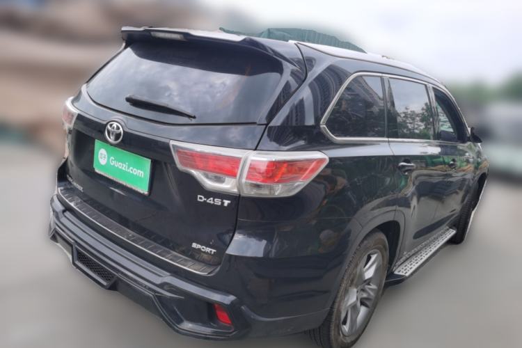 Used Toyota Highlander 2015 2.0T Two-Wheel Drive Luxury Edition 7 Seats Rear Right 45 Deg
