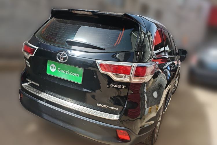 Used Toyota Highlander 2015 2.0T Four-Wheel Drive Luxury Edition 7-Seater Rear Right 45 Deg