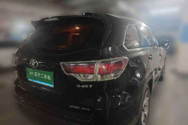 Used Toyota Highlander 2015 2.0T Four-Wheel Drive Luxury Edition 7-Seater Rear Right 45 Deg