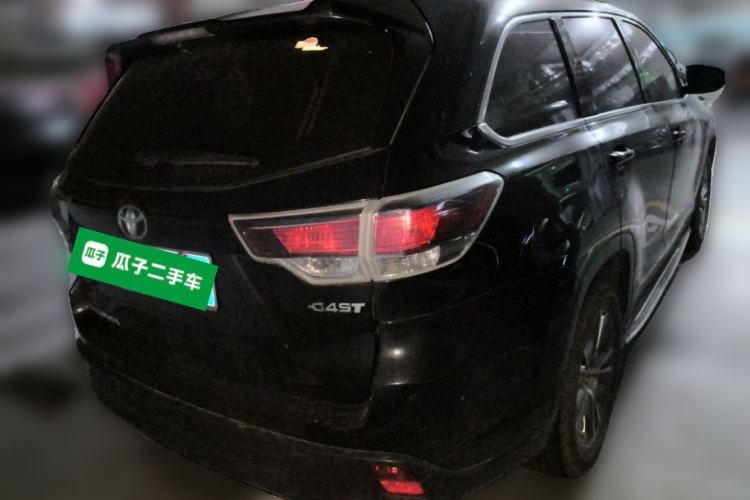Used Toyota Highlander 2015 2.0T Two-Wheel Drive Elite Edition 5 Seats Rear Right 45 Deg