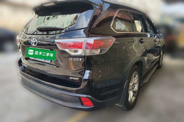 Used Toyota Highlander 2015 2.0T Two-Wheel Drive Luxury Edition 7 Seats Rear Right 45 Deg