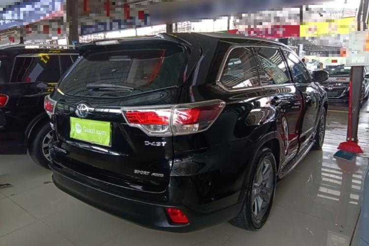 Used Toyota Highlander 2015 2.0T Four-Wheel Drive Luxury Edition 7-Seater Rear Right 45 Deg