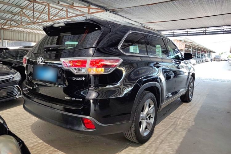 Used Toyota Highlander 2015 2.0T Four-Wheel Drive Ultimate Edition 7-Seater Rear Right 45 Deg