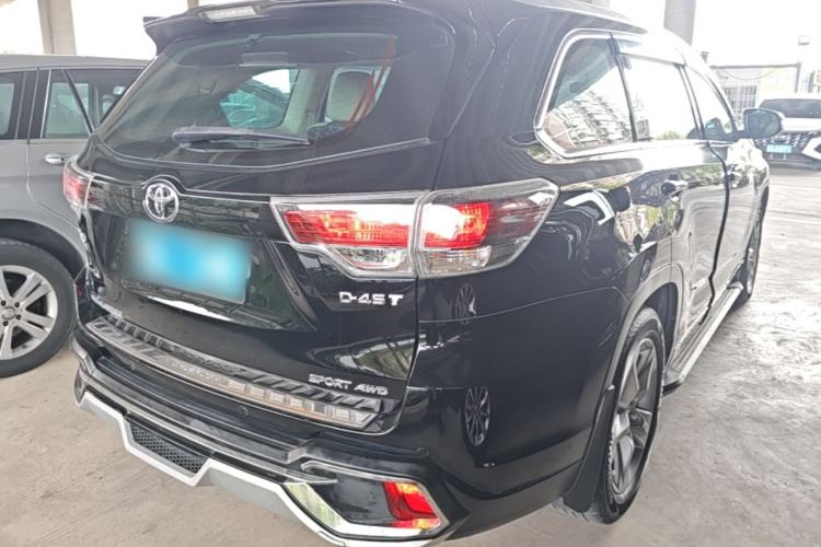Used Toyota Highlander 2015 2.0T Four-Wheel Drive Luxury Edition 7-Seater Rear Right 45 Deg