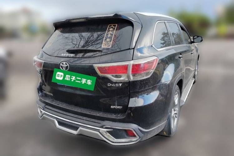 Used Toyota Highlander 2015 2.0T Two-Wheel Drive Luxury Edition 7 Seats Rear Right 45 Deg