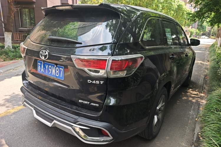 Used Toyota Highlander 2015 2.0T Four-Wheel Drive Luxury Edition 7-Seater Rear Right 45 Deg