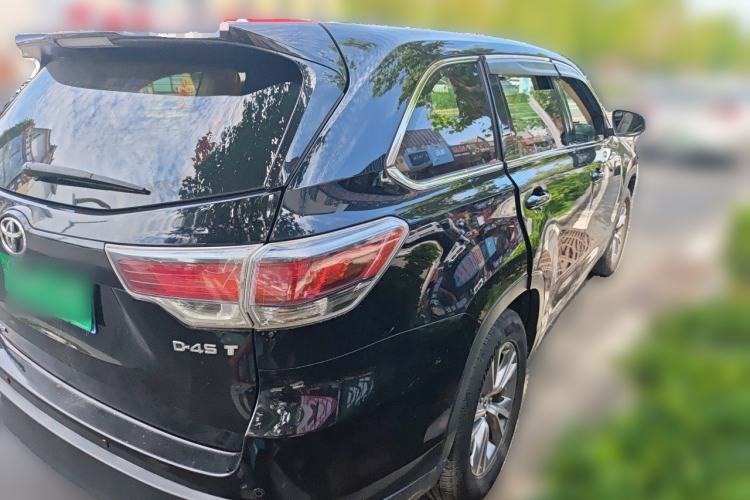 Used Toyota Highlander 2015 2.0T Two-Wheel Drive Elite Edition 5 Seats Rear Right 45 Deg
