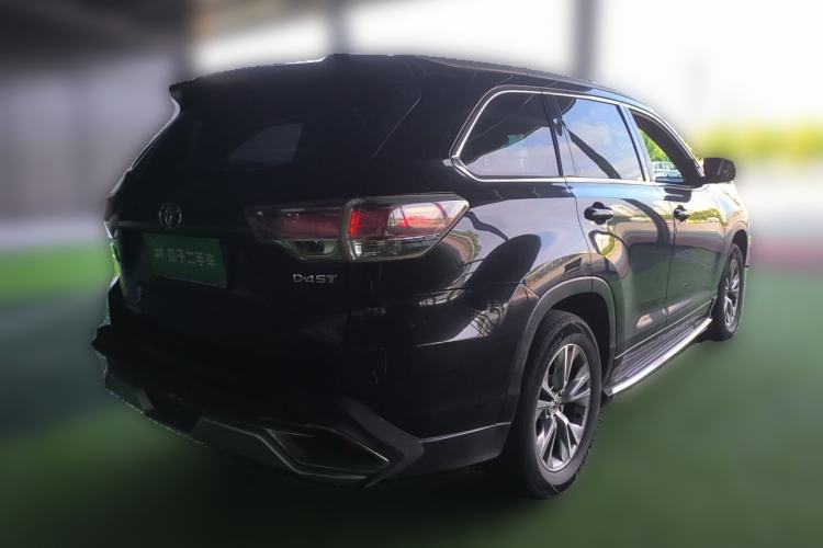 Used Toyota Highlander 2015 2.0T Two-Wheel Drive Elite Edition 7 Seats Rear Right 45 Deg