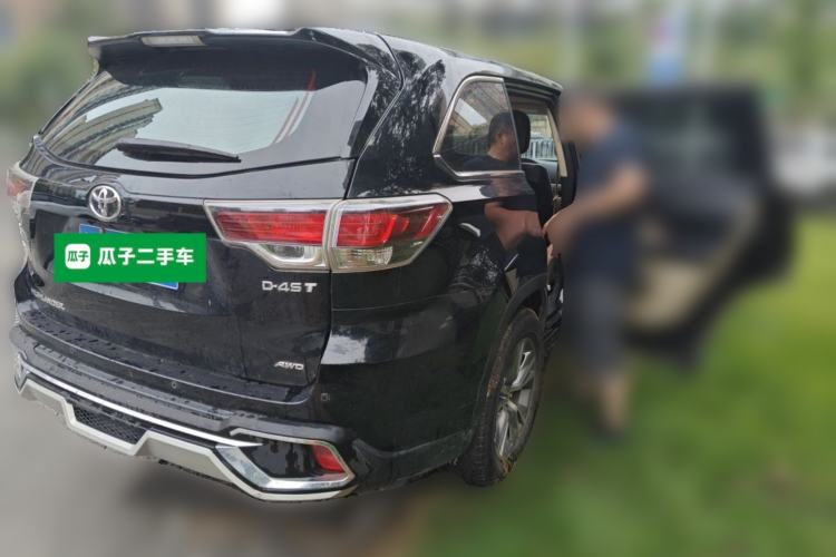 Used Toyota Highlander 2015 2.0T Four-Wheel Drive Elite Edition 7-Seater Rear Right 45 Deg