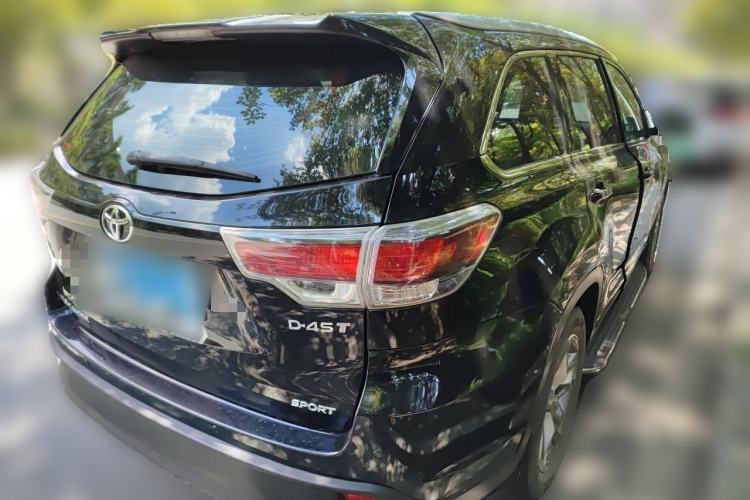 Used Toyota Highlander 2015 2.0T Two-Wheel Drive Luxury Edition 7 Seats Rear Right 45 Deg