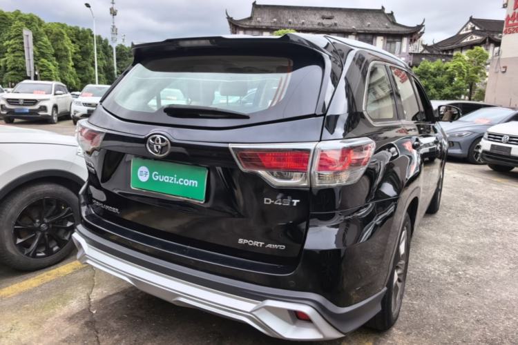 Used Toyota Highlander 2015 2.0T Four-Wheel Drive Luxury Edition 7-Seater Rear Right 45 Deg