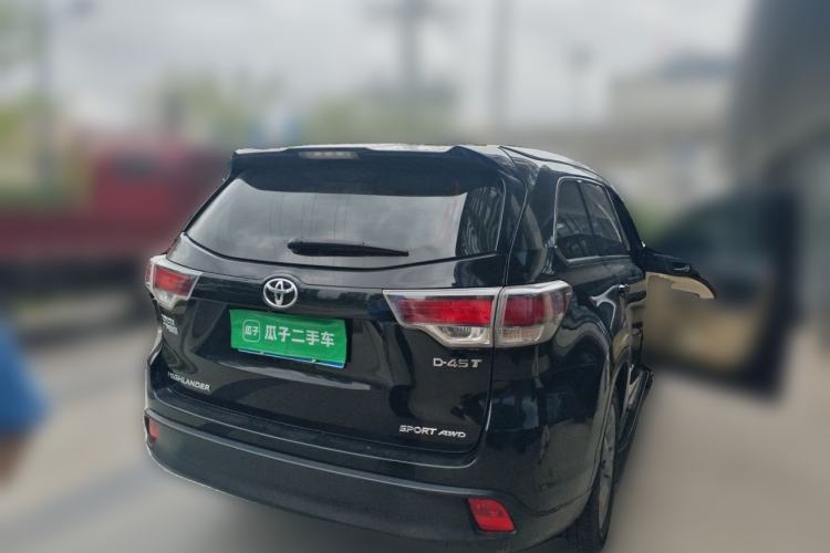 Used Toyota Highlander 2015 2.0T Four-Wheel Drive Luxury Edition 7-Seater Rear Right 45 Deg