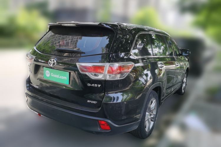 Used Toyota Highlander 2015 2.0T Two-Wheel Drive Luxury Edition 7 Seats Rear Right 45 Deg
