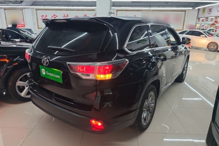 Used Toyota Highlander 2015 2.0T Four-Wheel Drive Luxury Edition 7-Seater Rear Right 45 Deg