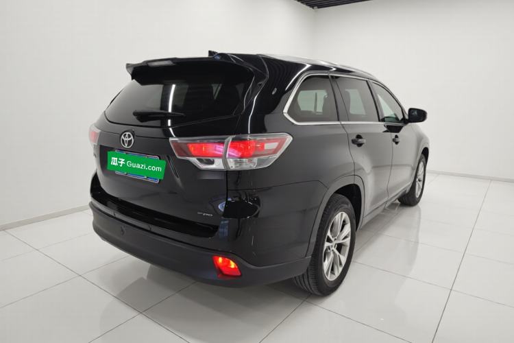 Used Toyota Highlander 2015 2.0T Two-Wheel Drive Elite Edition 7 Seats Rear Right 45 Deg