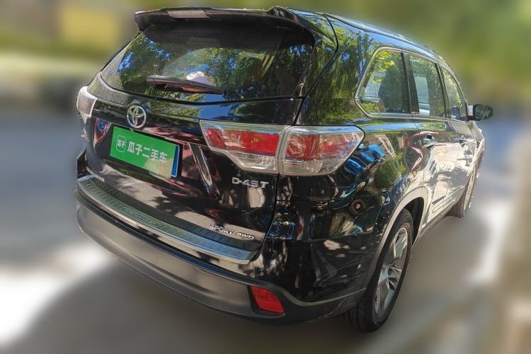 Used Toyota Highlander 2015 2.0T Four-Wheel Drive Luxury Edition 7-Seater Rear Right 45 Deg