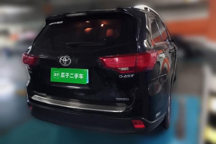 Used Toyota Highlander 2015 2.0T Two-Wheel Drive Elite Edition 5 Seats Rear Right 45 Deg