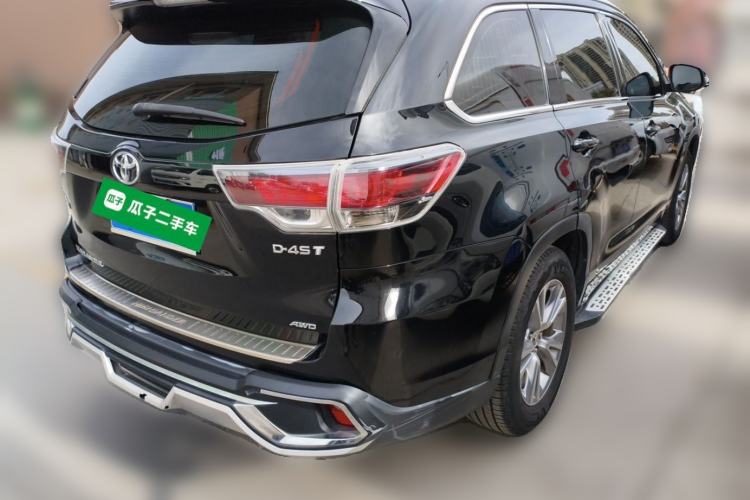 Used Toyota Highlander 2015 2.0T Four-Wheel Drive Elite Edition 7-Seater Rear Right 45 Deg