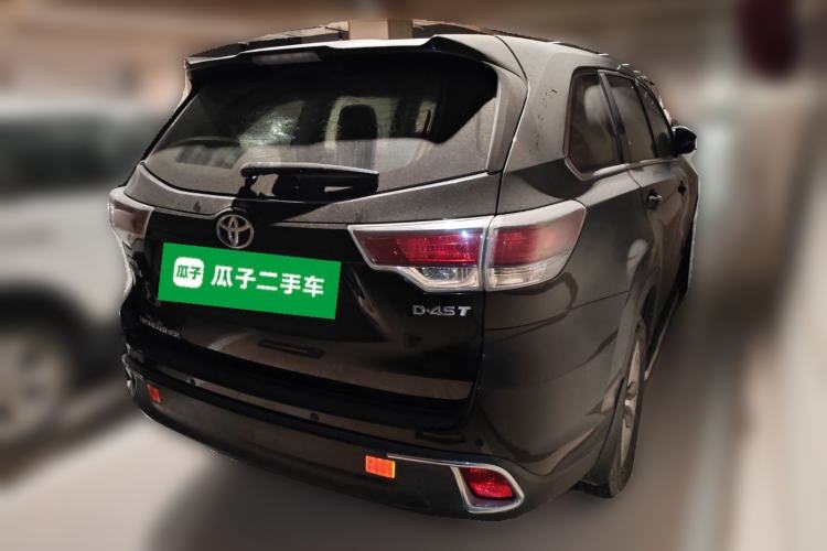Used Toyota Highlander 2015 2.0T Two-Wheel Drive Elite Edition 7 Seats Rear Right 45 Deg