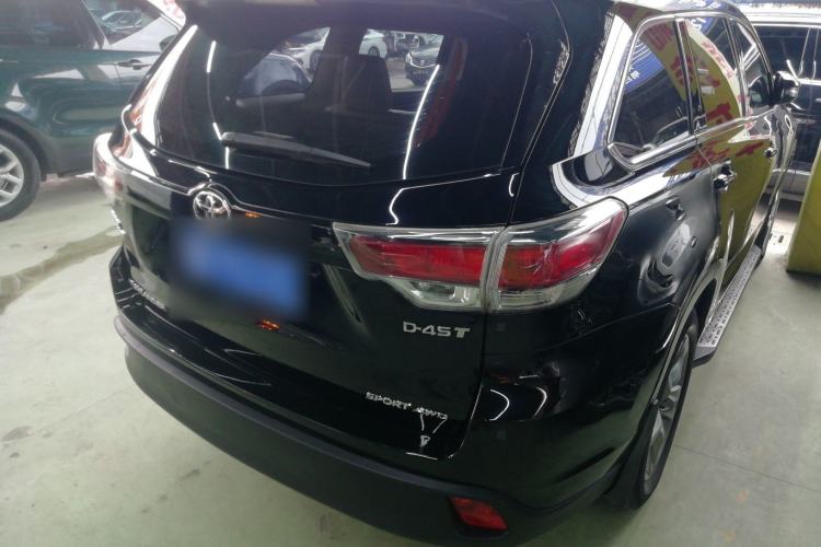 Used Toyota Highlander 2015 2.0T Four-Wheel Drive Luxury Edition 7-Seater Rear Right 45 Deg