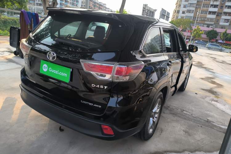 Used Toyota Highlander 2015 2.0T Four-Wheel Drive Ultimate Edition 7-Seater Rear Right 45 Deg