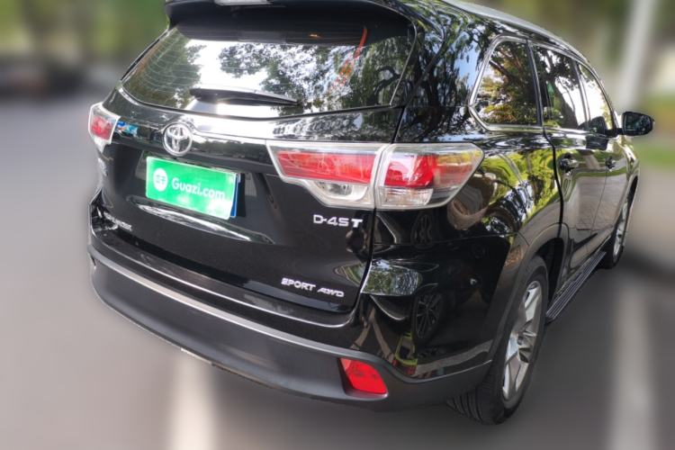 Used Toyota Highlander 2015 2.0T Four-Wheel Drive Luxury Edition 7-Seater Rear Right 45 Deg