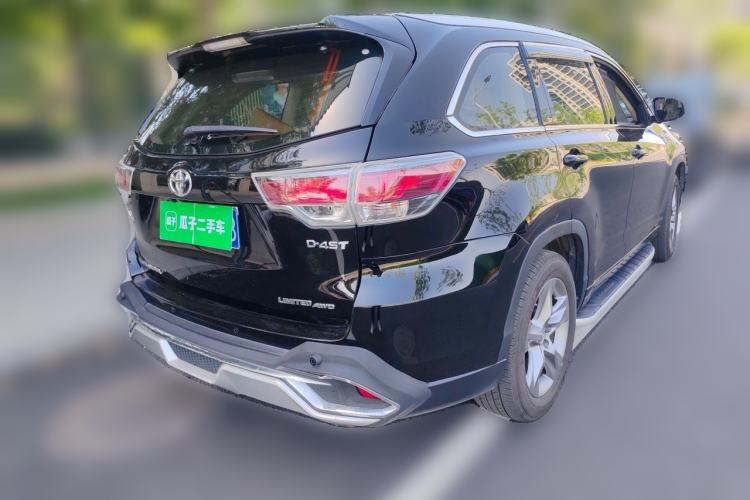 Used Toyota Highlander 2015 2.0T Four-Wheel Drive Ultimate Edition 7-Seater Rear Right 45 Deg