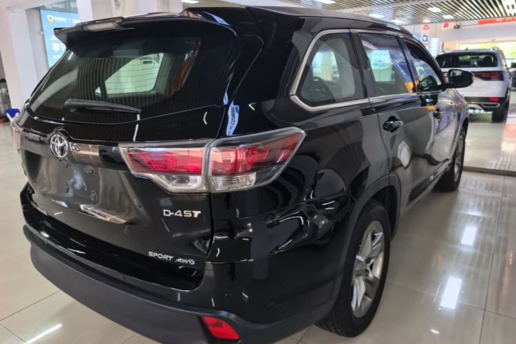 Used Toyota Highlander 2015 2.0T Four-Wheel Drive Luxury Edition 7-Seater Rear Right 45 Deg