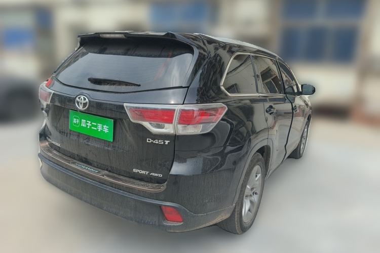 Used Toyota Highlander 2015 2.0T Four-Wheel Drive Luxury Edition 7-Seater Rear Right 45 Deg