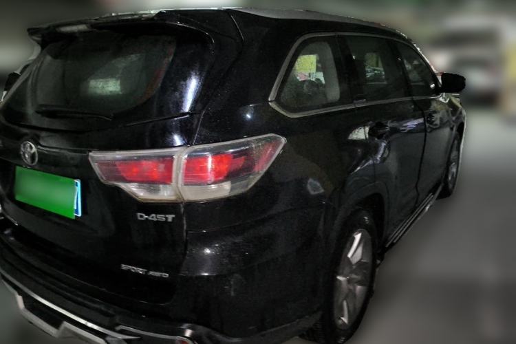 Used Toyota Highlander 2015 2.0T Four-Wheel Drive Luxury Navigation Version with 7 Seats Rear Right 45 Deg