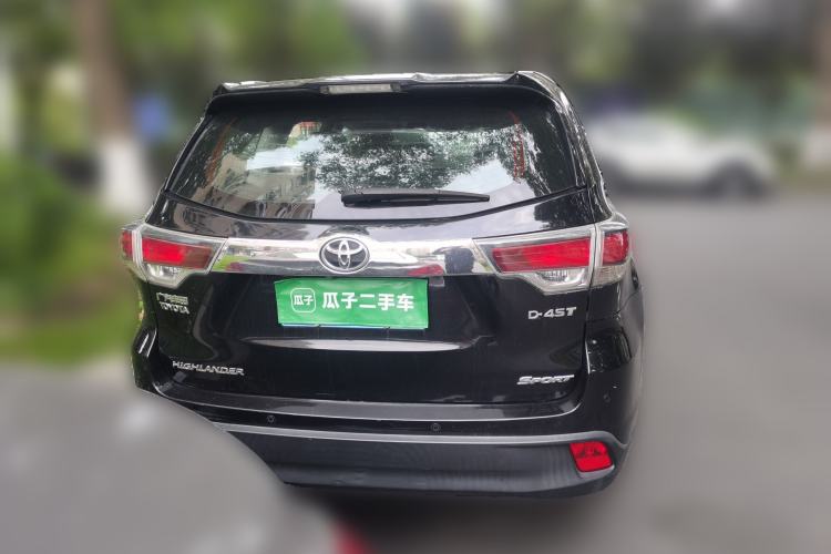 Used Toyota Highlander 2015 2.0T Four-Wheel Drive Luxury Edition 7-Seater Rear